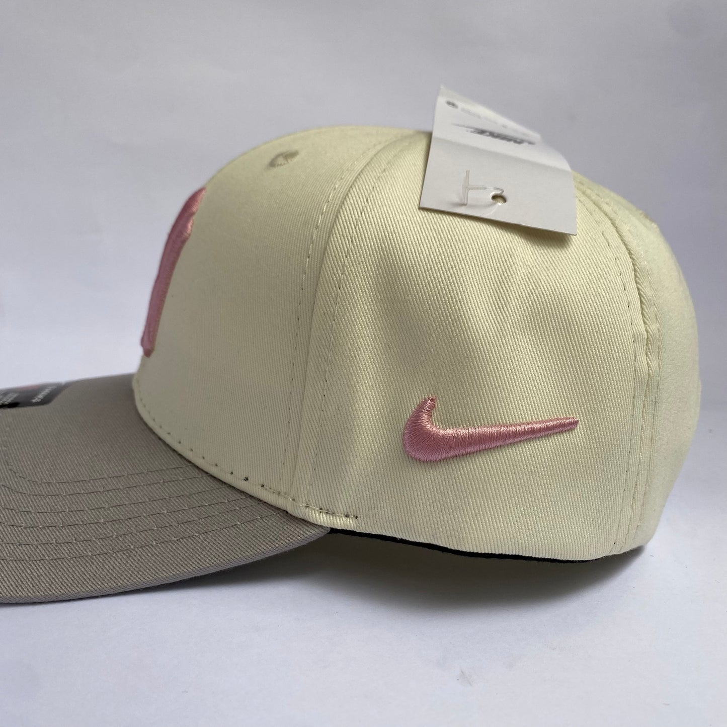Gorra New York Yankees Nike Classics Beige / Rosa